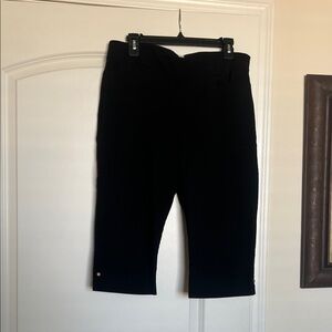 Chico's Black Women's Capris Stretch Pants